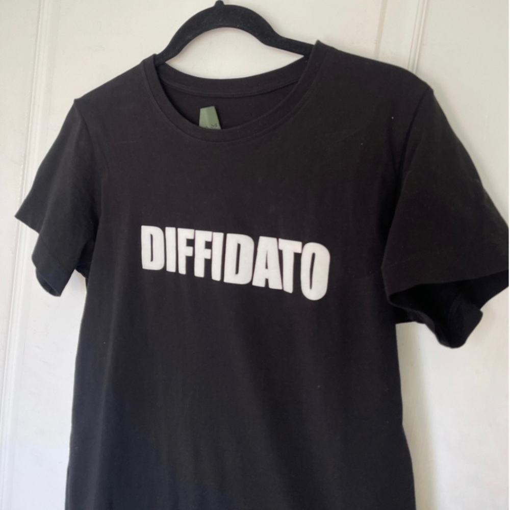 AMEN GRAPHIC “diffidato” t shirt top